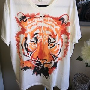 Oversized Tiger Tee | Poshmark